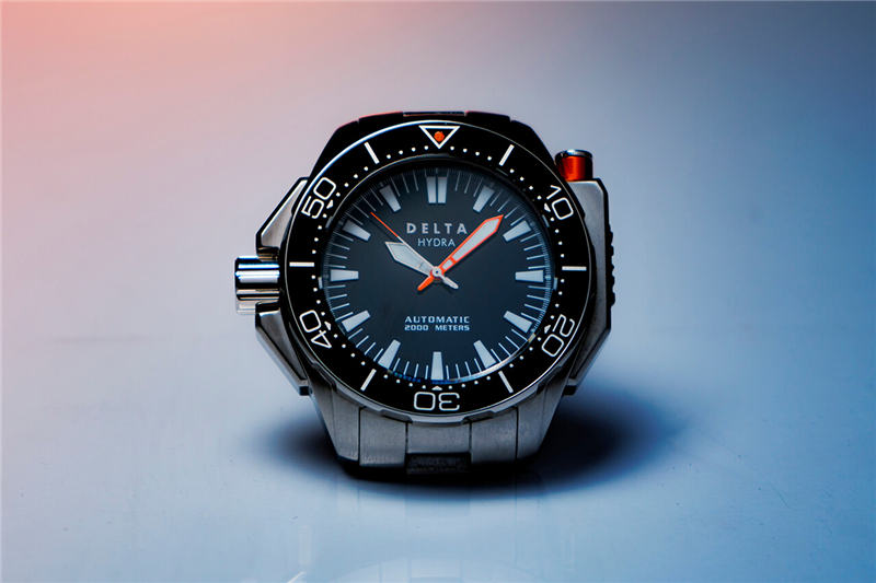 香港創立的尚年輕的公司Andersmann Chronograph DLC手表