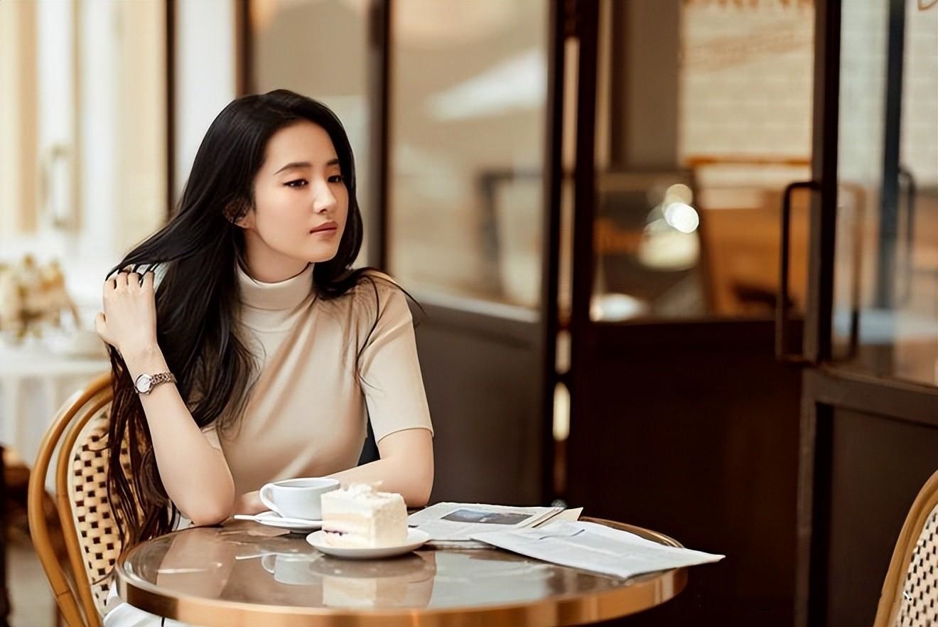 給女朋友買什么牌子的手表？女孩子戴什么牌子的手表好看